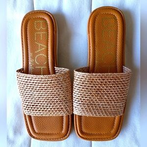 Women’s Beach By Matisse Size 8-8.5 Glenna Square Toe Slide Sandals